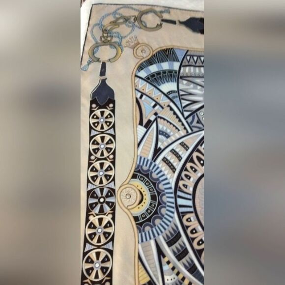 Vintage 💯 Silk Scarf Baoshidi Geometric Pattern - Picture 3 of 15